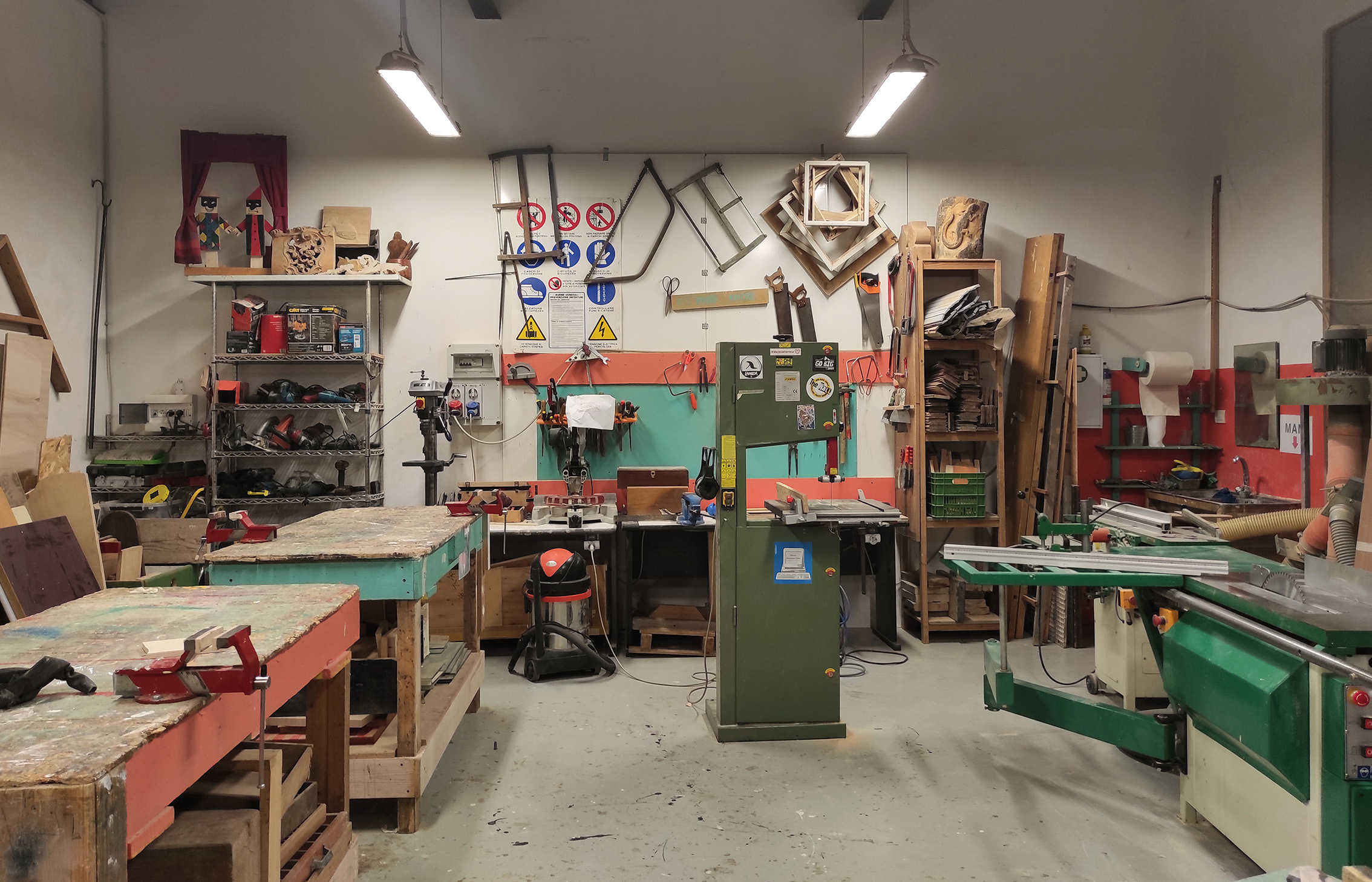Il laboratorio della falegnameria sociale a cura di BRIChECO